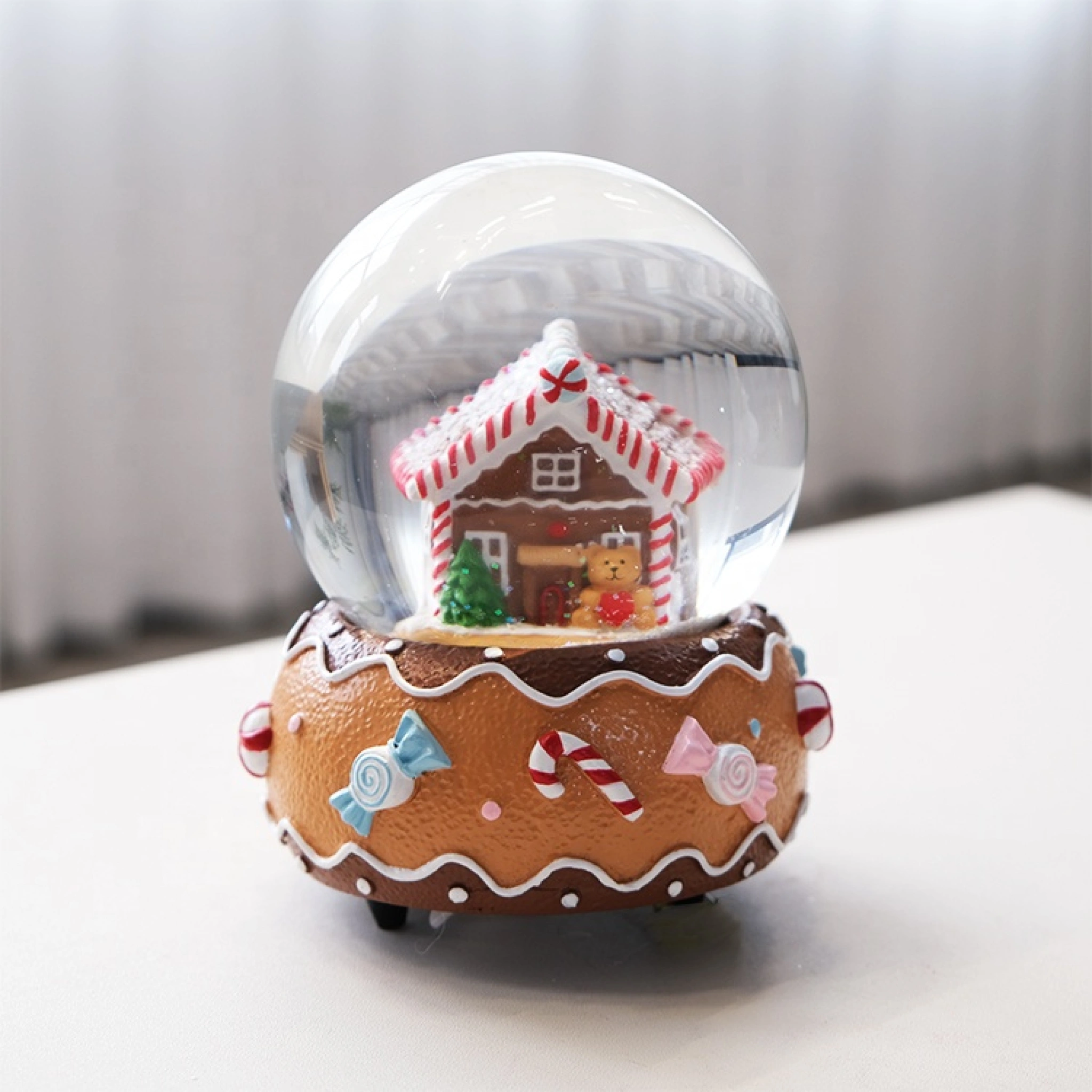 Crystal Ball Snow globe
